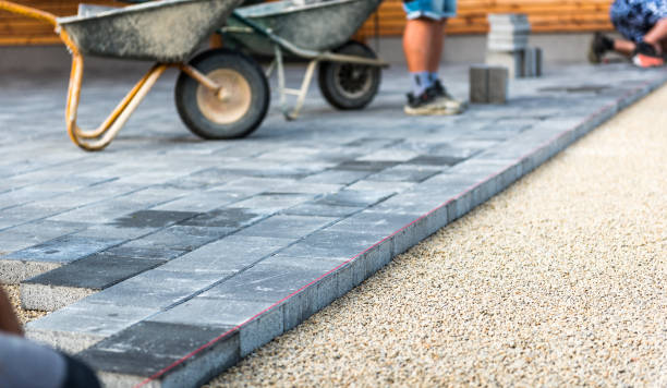 Best Professional Driveway Pavers  in Simsbury Center, CT